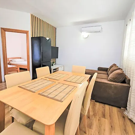 Butko By Interhome Апартаменты Водице