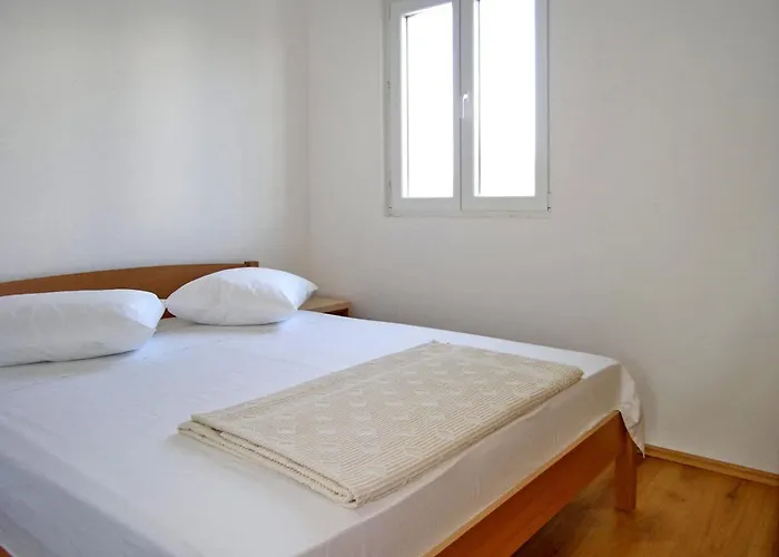 Butko By Interhome וודיצה