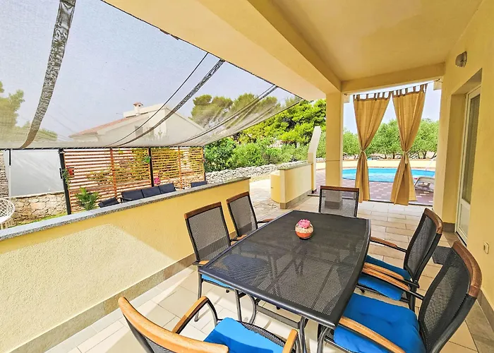 Butko By Interhome * וודיצה